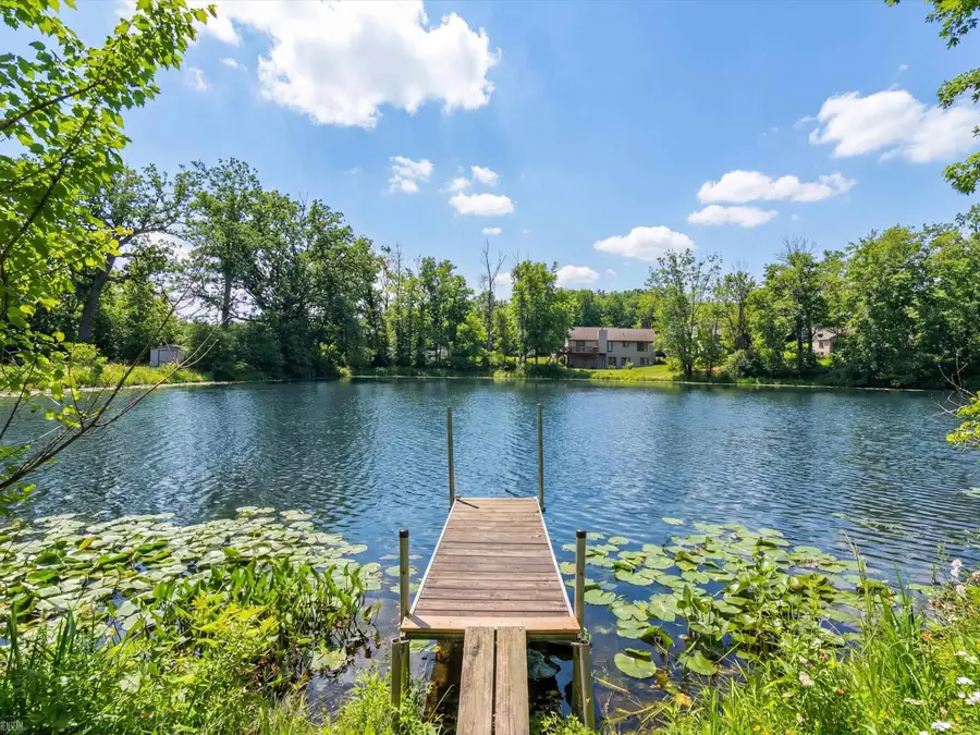 2923 Ravenglass RD, Waterford, MI 48329 - #2
