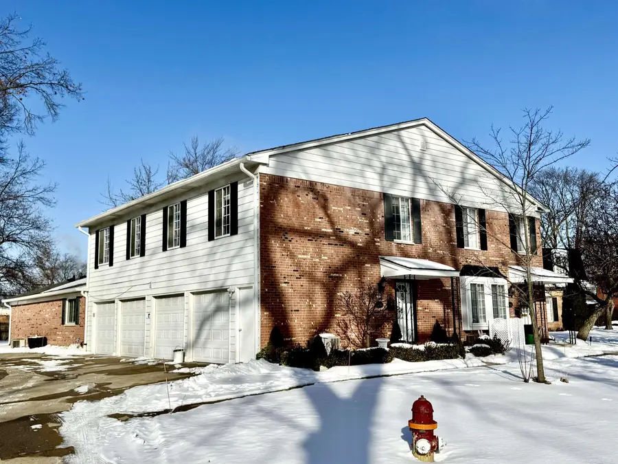 22801 Overlake ST, Saint Clair Shores, MI 48080 - #2