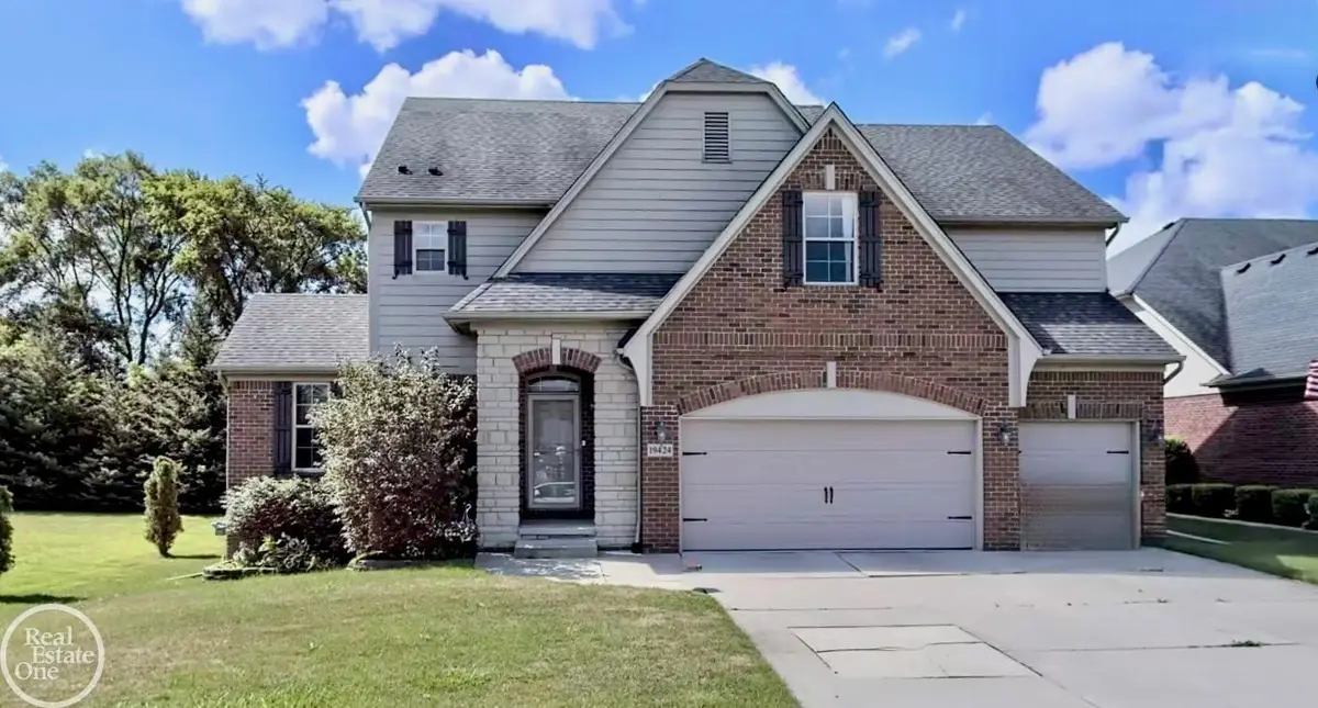 19424 Norway Pine DR, Macomb, MI 48044 - #1