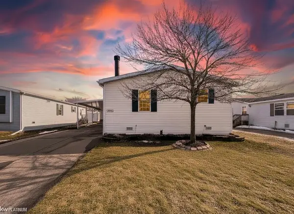 43510 Colonial DR, ClintonTownship, MI 48036