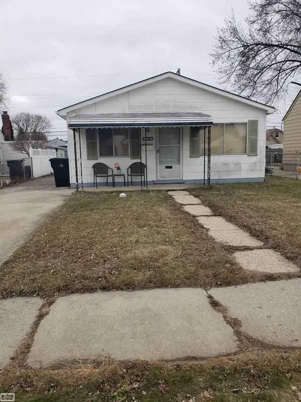 17468 Ivanhoe ST, Roseville, MI 48066