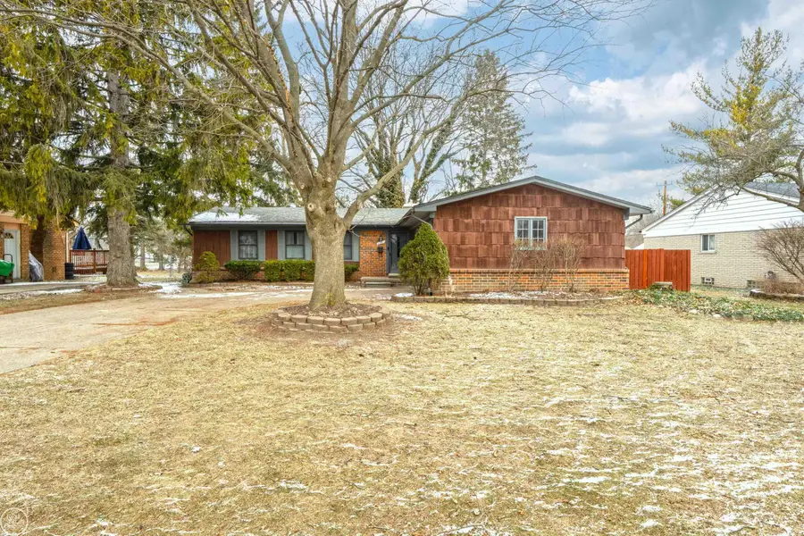 2247 Cumberland Dr. DR, Troy, MI 48085 - #2