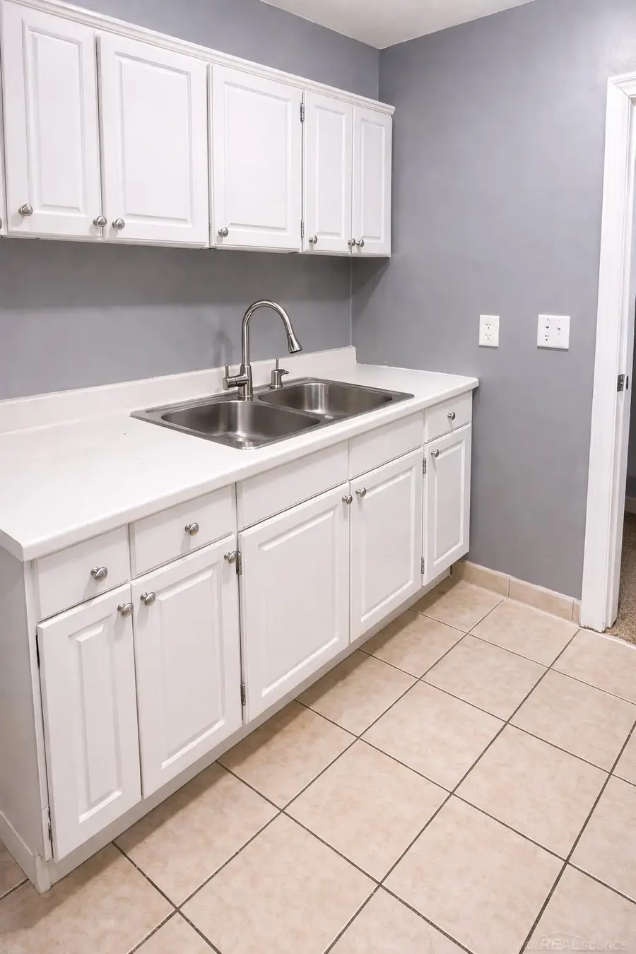 8829 Quincy ST, Detroit, MI 48204 - #2