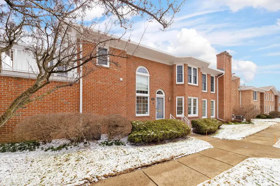 165 Windwood Pointe NONE, Saint Clair Shores, MI 48080 - #2