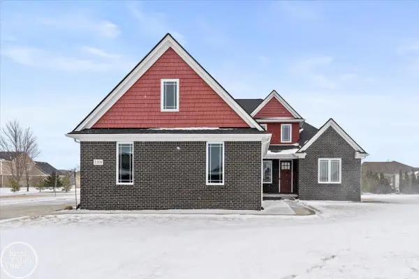 3108 Regatta LN, St, MI 48079