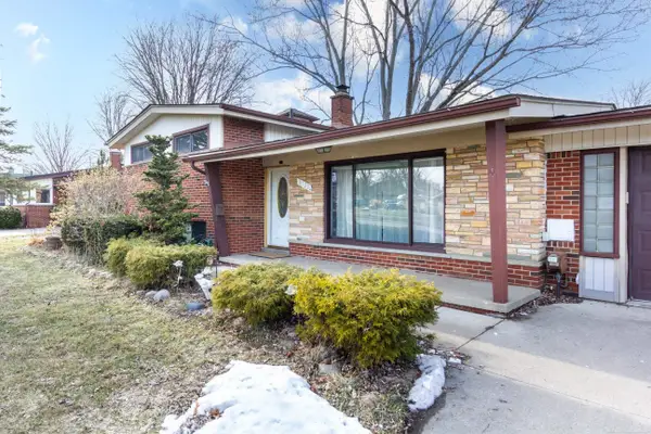 8729 KIDLEY Drive DR, SterlingHeights, MI 48314