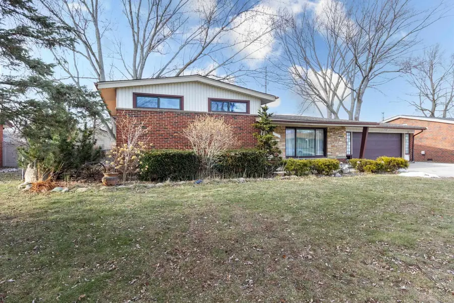 8729 KIDLEY Drive DR, Sterling Heights, MI 48314 - #2