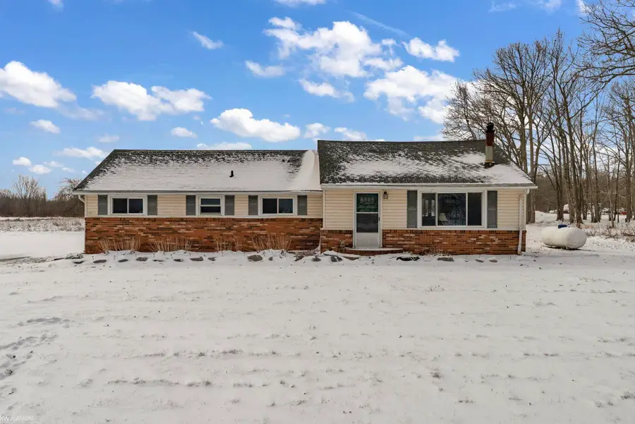 12337 Dunn RD, Memphis, MI 48041 - #2