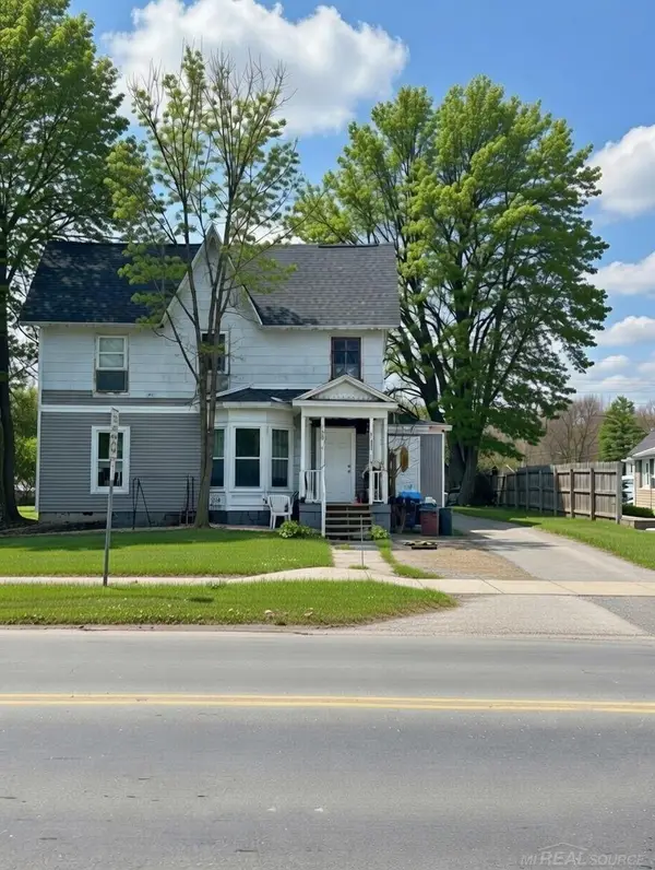 59 E Burdick ST, Oxford, MI 48371