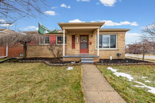 22700 Harper Lake AVE, StClairShores, MI 48080