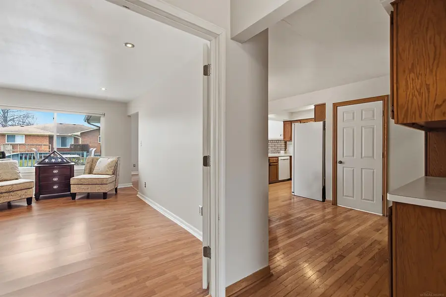 4789 Heidi DR, Sterling Heights, MI 48310 - #3