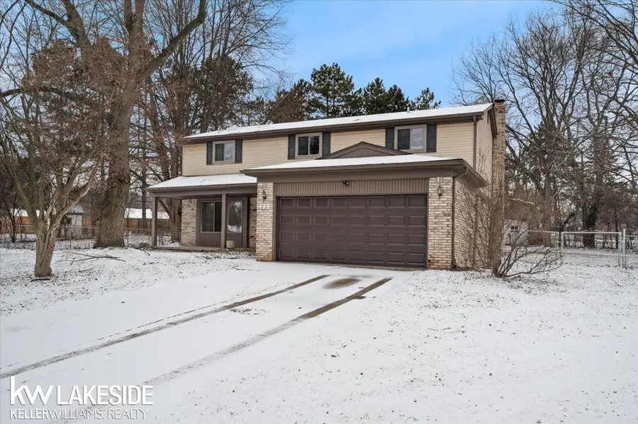 123 Nottingham CT, Troy, MI 48085 - #2