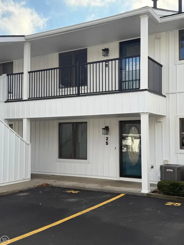 5747 Main ST, Lexington, MI 48450