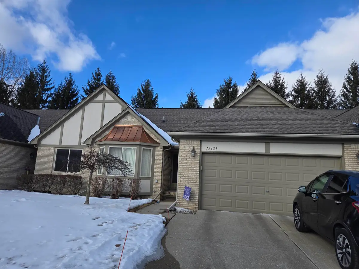 15437 Pebble Pointe DR, Clinton Township, MI 48038 - #1