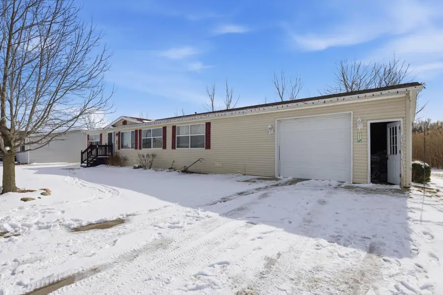 221 Christopher Stone DR, Capac, MI 48014 - #2