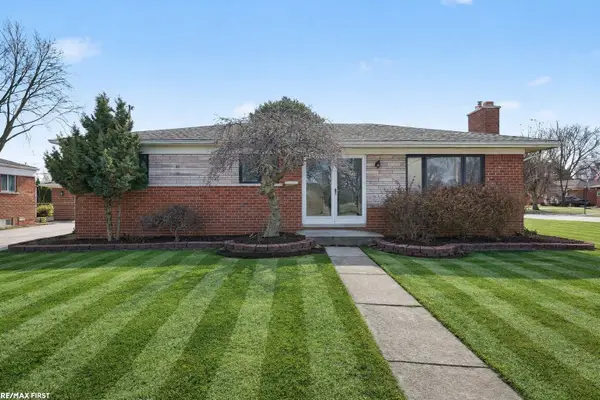 31102 Louise DR, Warren, MI 48088