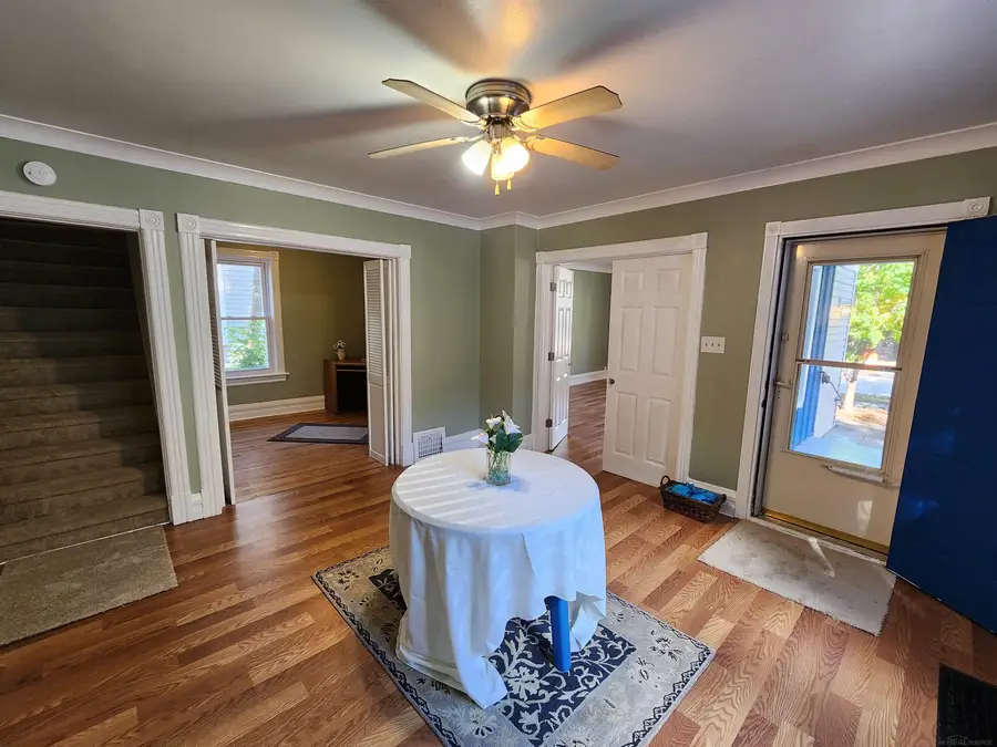 77 Hubbard ST, Mount Clemens, MI 48043 - #3