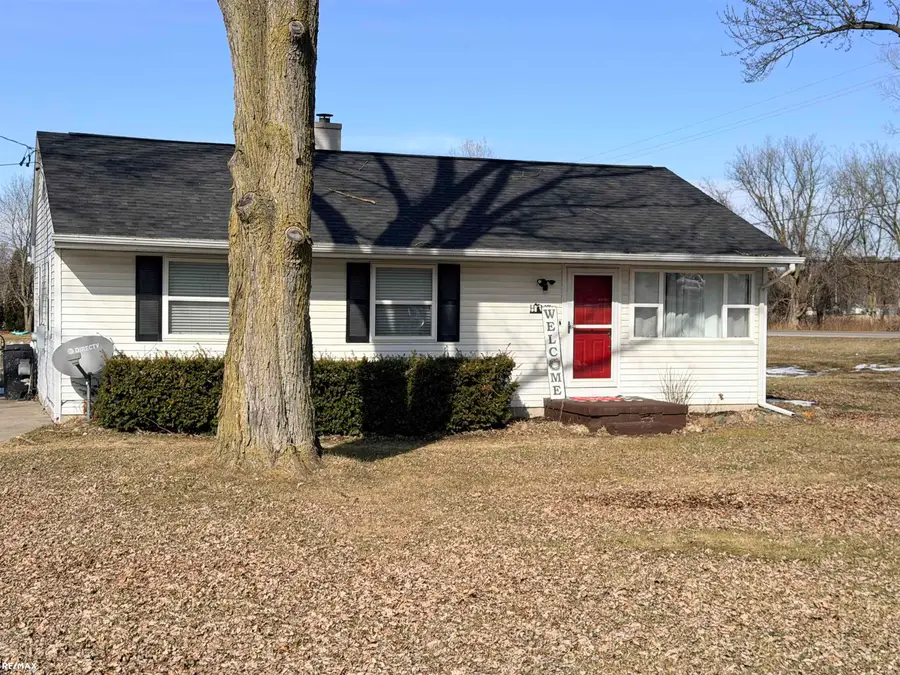 6405 N State Road RD, Davison, MI 48423 - #2