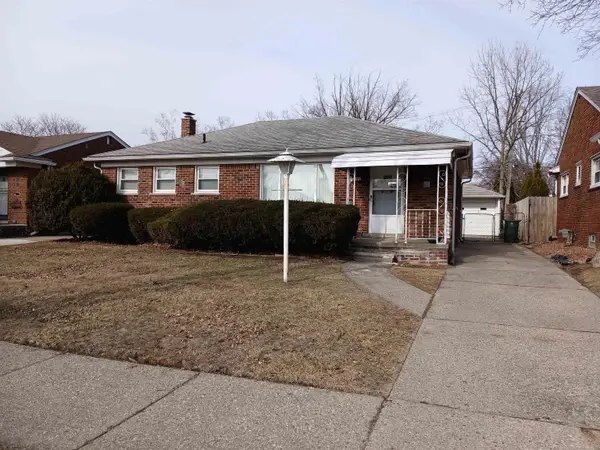 21731 Edmunton ST, StClairShores, MI 48080