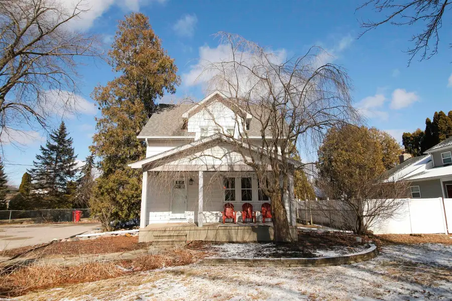 23515 Glenwood RD, Clinton Township, MI 48035 - #2