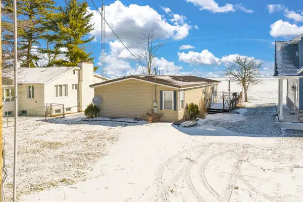 8723 Lakeshore RD, Lexington, MI 48450