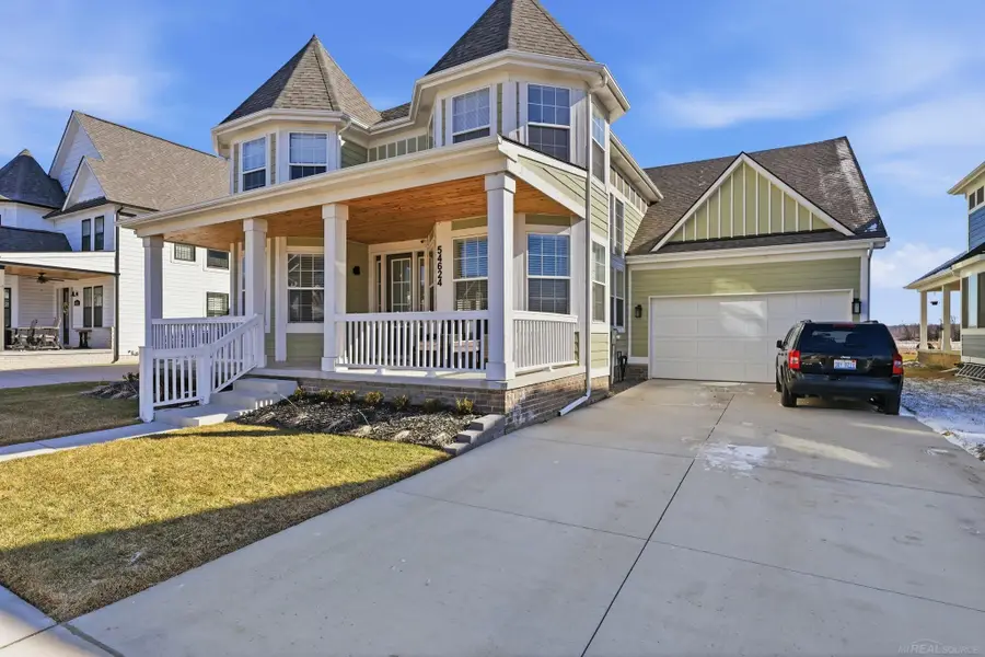 54624 Ann DR, Macomb, MI 48042 - #2