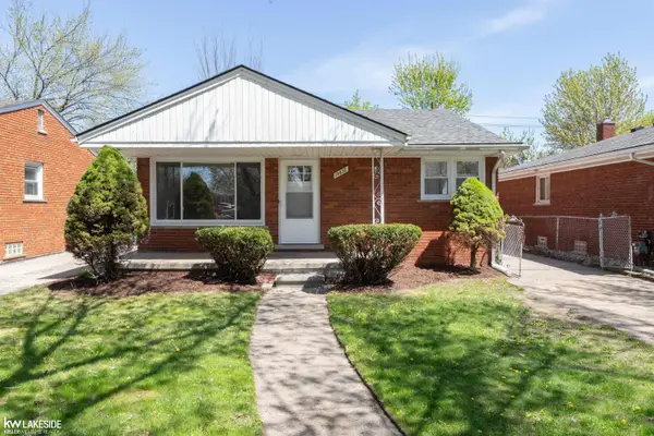 19637 Country Club DR, HarperWoods, MI 48225