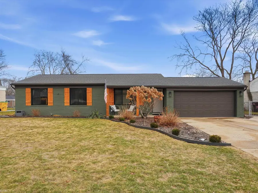 45630 Sterritt ST, Utica, MI 48317 - #2