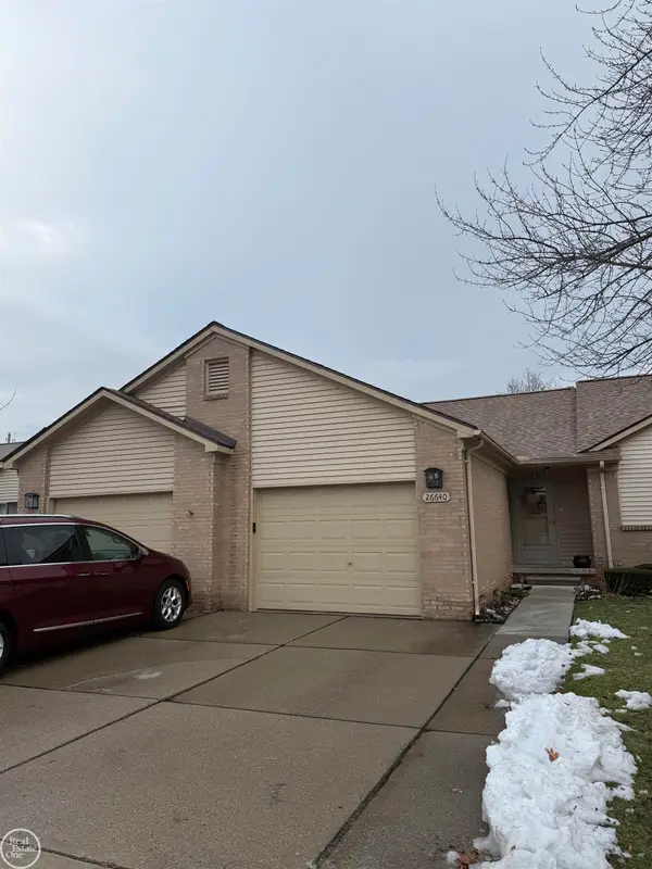 26640 Daniela DR, Warren, MI 48091