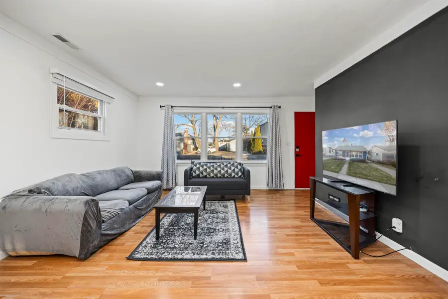 23067 Stauber AVE, Hazel Park, MI 48030 - #3