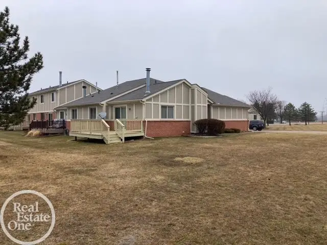 42261 Aspen Ct. CT, Clinton Township, MI 48038 - #2