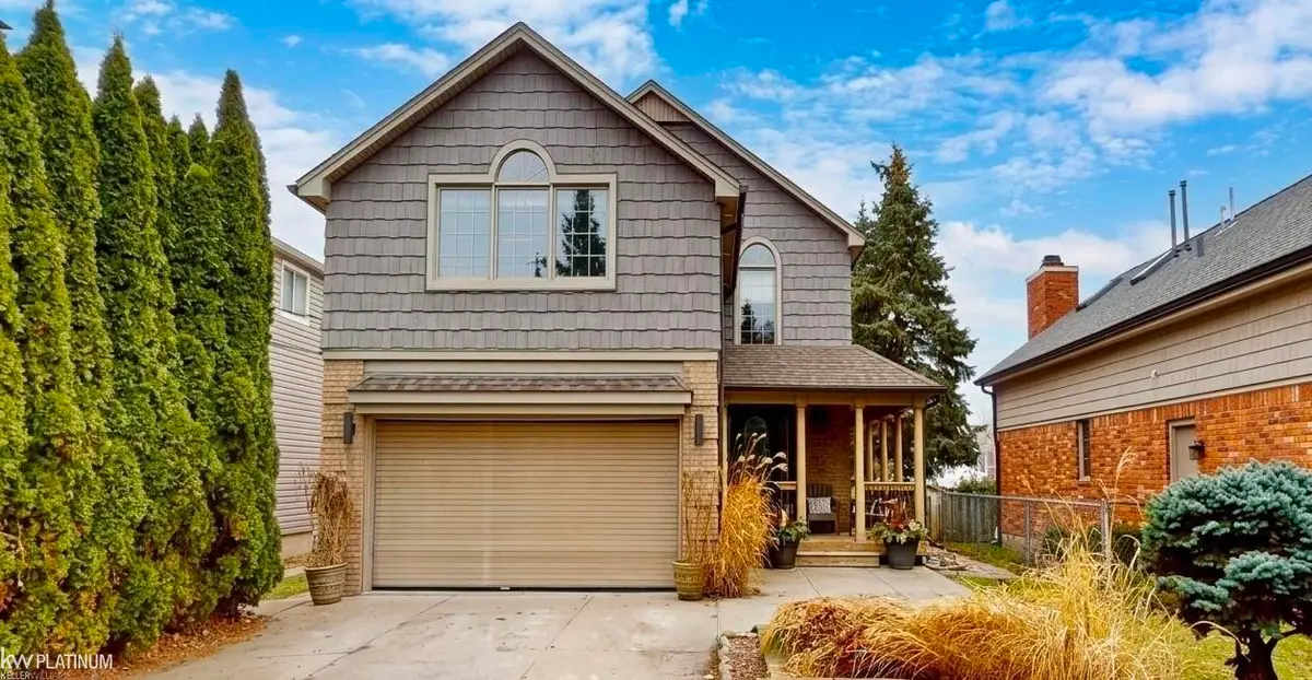 29420 Grandview ST, Harrison, MI 48045 - #1