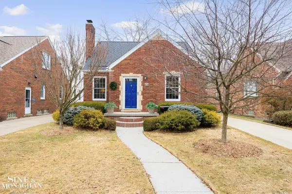 410 Calvin AVE, GrossePointe, MI 48236