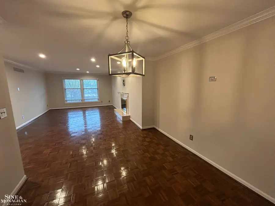 1750 Vernier RD, Grosse Pointe Woods, MI 48236 - #3