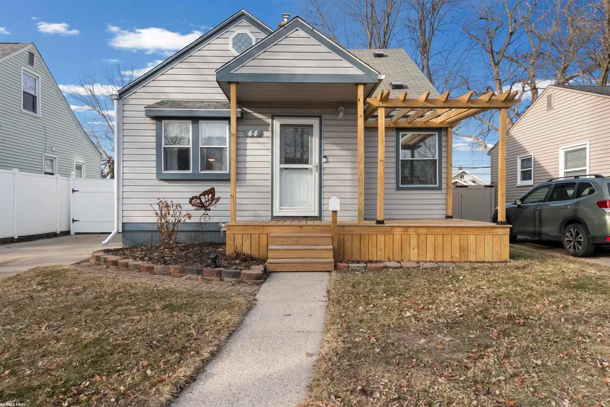 44 W. Tacoma ST, Clawson, MI 48017 - #1