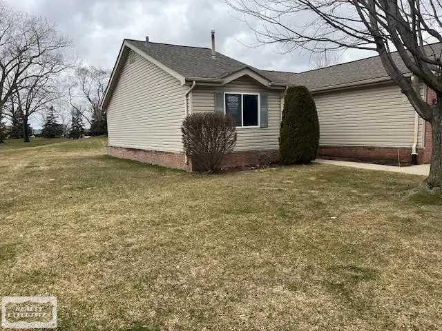 24381 Juliet DR, Center Line, MI 48015 - #3