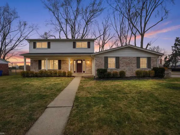 32253 Newcastle DR, Warren, MI 48093