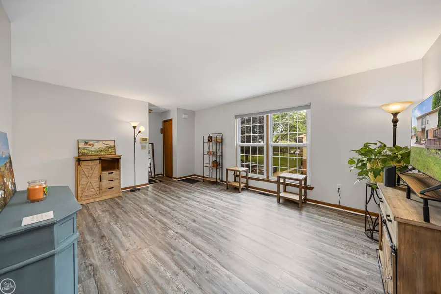 68457 Rosewood LN, Richmond, MI 48062 - #3