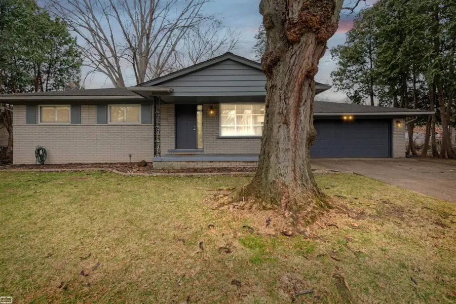 53361 Ruann DR, Shelby, MI 48316 - #2