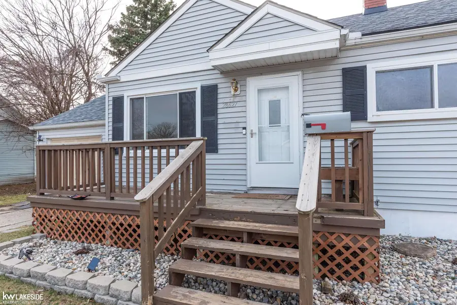 28627 Maple ST, Roseville, MI 48066 - #2