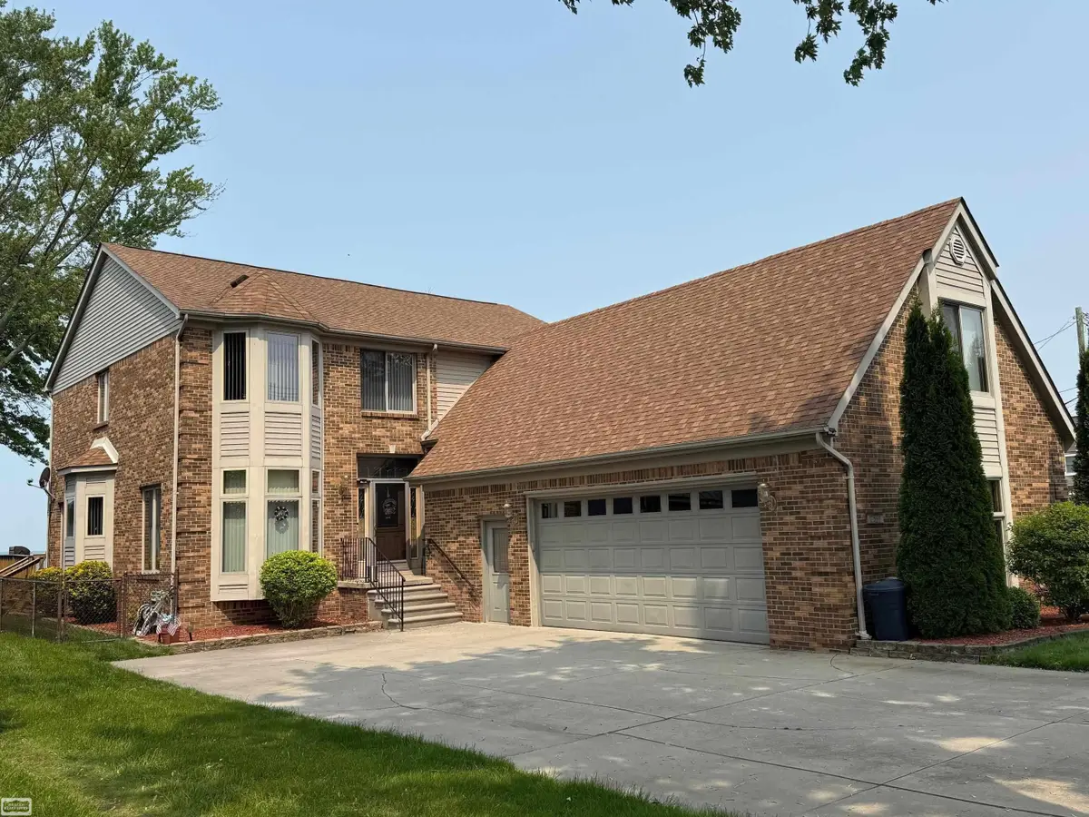 7591 Dyke RD, Fair Haven, MI 48023 - #1