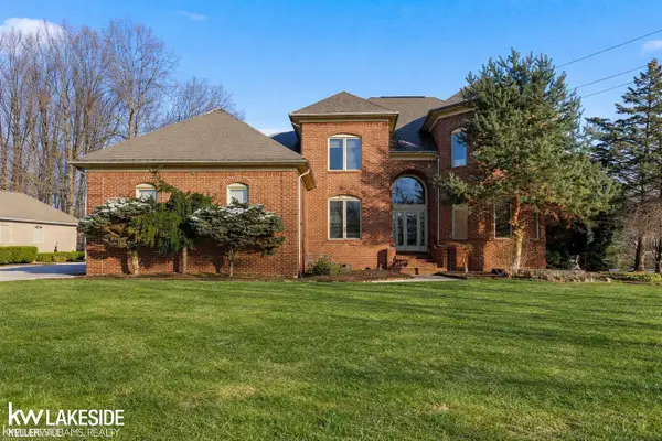 53792 Dominique CT, ShelbyTwp, MI 48315