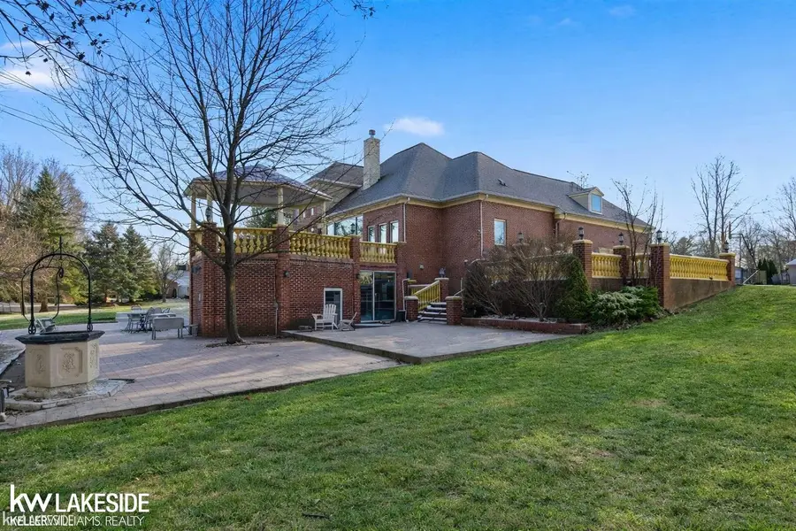 53792 Dominique CT, Shelby, MI 48315 - #2