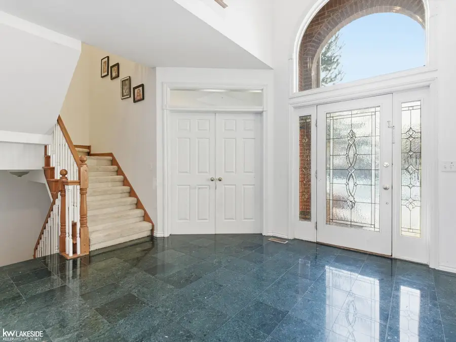 53792 Dominique CT, Shelby, MI 48315 - #3