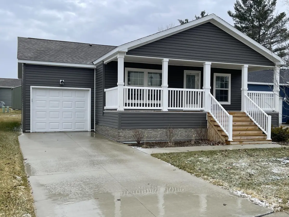 2760 Naples CT, Lapeer, MI 48446 - #1