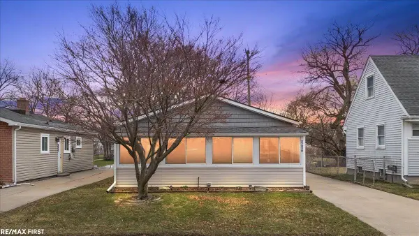 27830 Van Howe  ST, Roseville, MI 48066