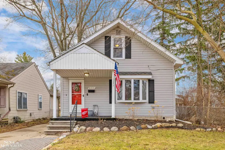 21910 Elizabeth, Saint Clair Shores, MI 48080 - #2