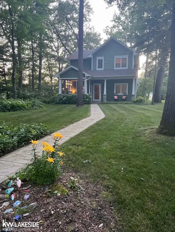 7072 Oak Bluff DR, Caseville, MI 48725