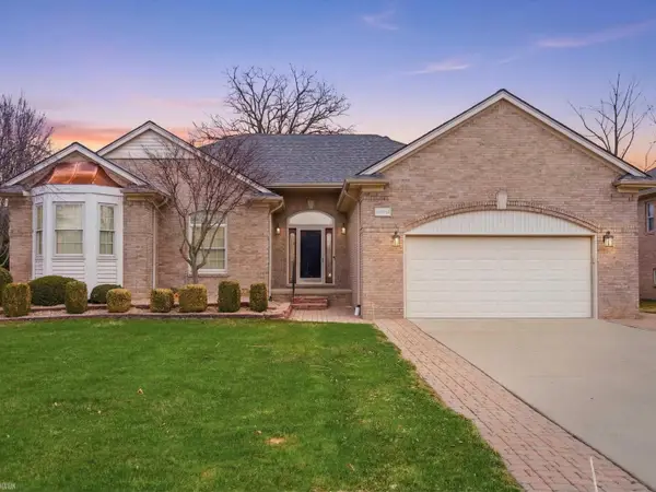 55212 Woods, ShelbyTwp, MI 48316