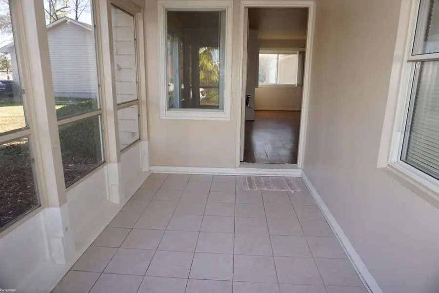 46721 Dequindre RD, Rochester Hills, MI 48307 - #3